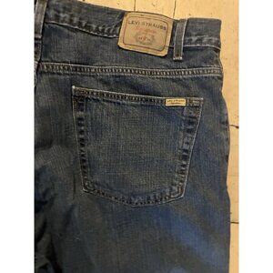 Levi Signature mens jeans W42 L30 relaxed loose
